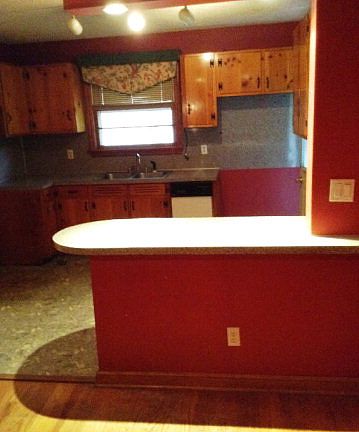 4th image of 547 Parkland Dr