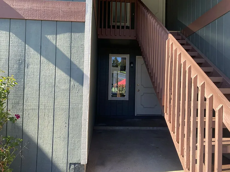 152 NE Atkinson Ct #33 — Photo 18