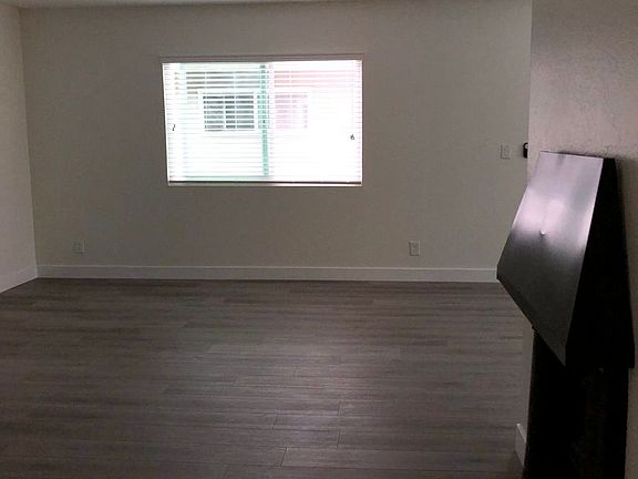 4th image of 915 Alabama St APT C