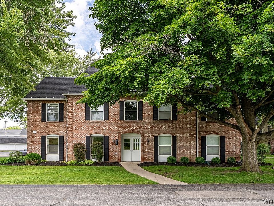 1st image of 4547 Chestnut Ridge Rd Unit 116B