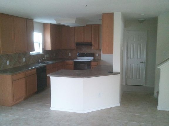2nd image of 5600 Thunder Gulch Dr