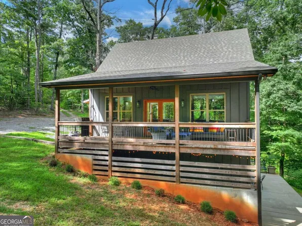 232 Ridge Oaks Way, Ellijay, GA 30540