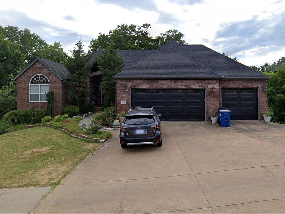 1st image of 1402 NE Fairwinds Dr