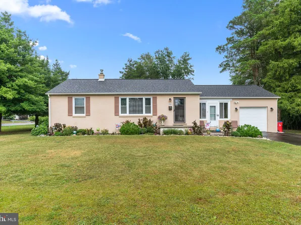 1341 Clyde Rd, Warminster, PA 18974