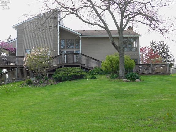 3rd image of 101 Norbert Dr