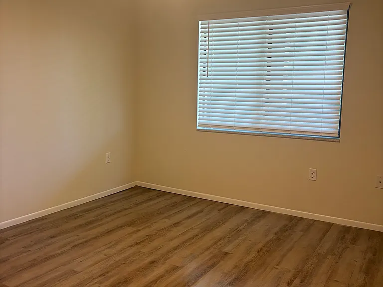 216 Caryl Way — Photo 7