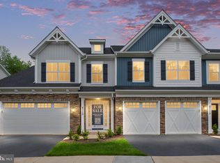 8710 Southrun Ct, Lorton, VA 22079