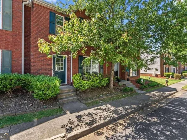 2787 Valley Green Dr, Gainesville, GA 30504