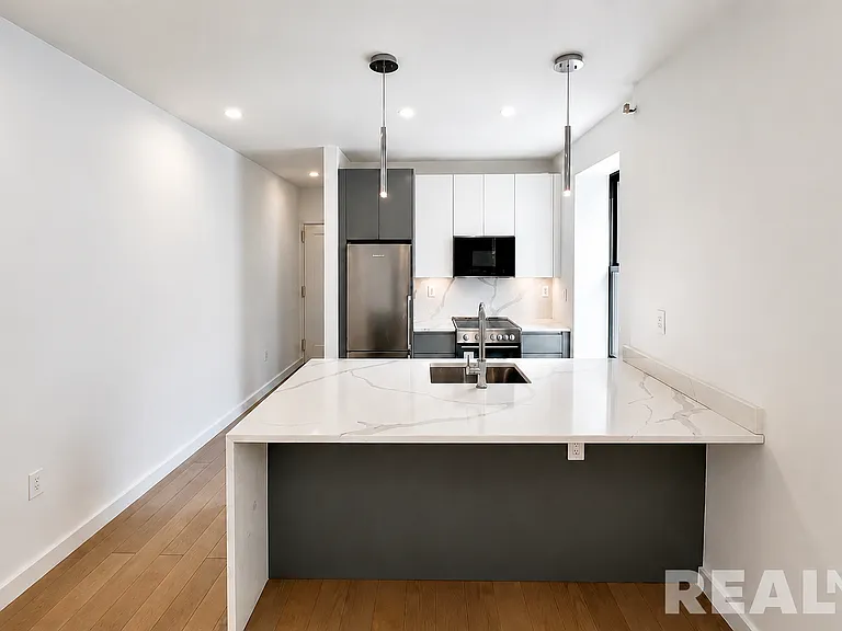 19 Wyckoff St #23 — Photo 4