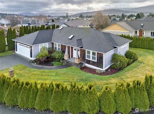 1040 N Lindsay Ln, Sequim, WA 98382