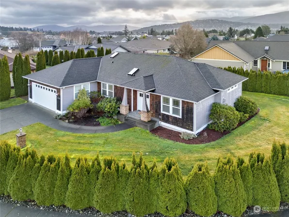 1040 N Lindsay Lane, Sequim, WA 98382