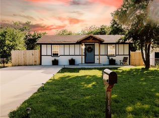 119 Rogers St, Mc Gregor, TX 76657