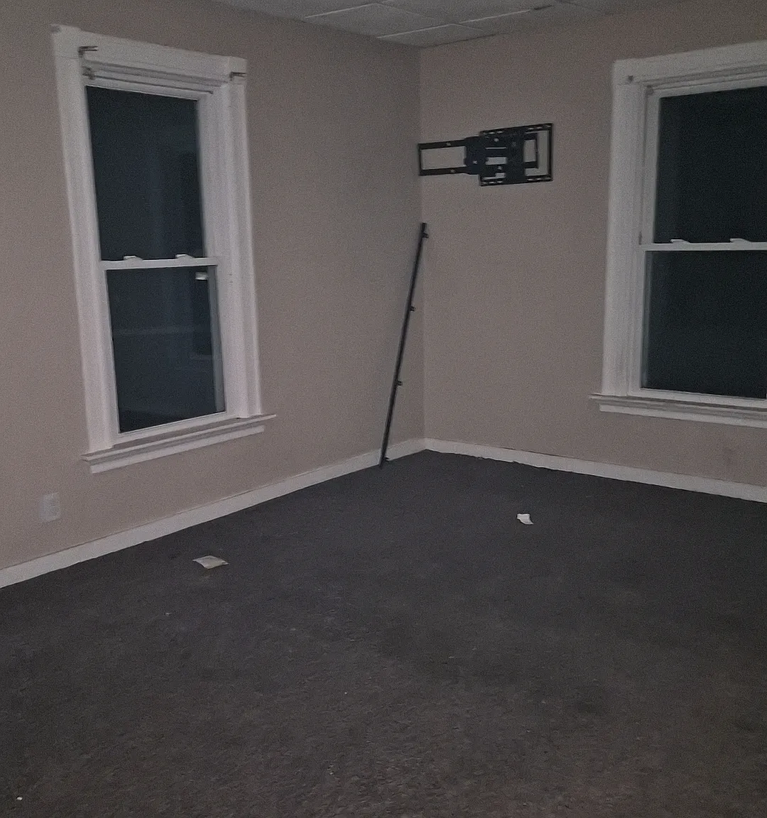 2 bed, 975 sqft, $1,100 — Photo 2