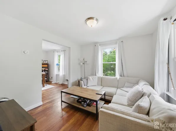 200 S 7th Ave, Highland Park, NJ 08904