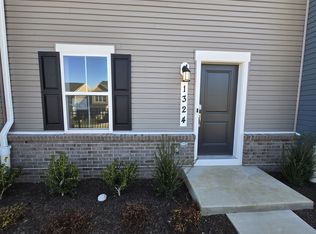 1324 Red Clover Ln, Ranson, WV 25438