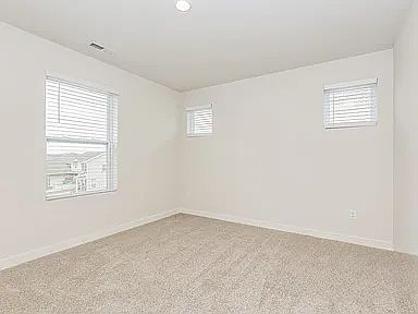 3rd image of 7015 Park Knoll Ln