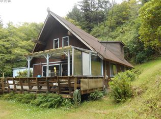 95618 Whalestail Ln, Brookings, OR 97415