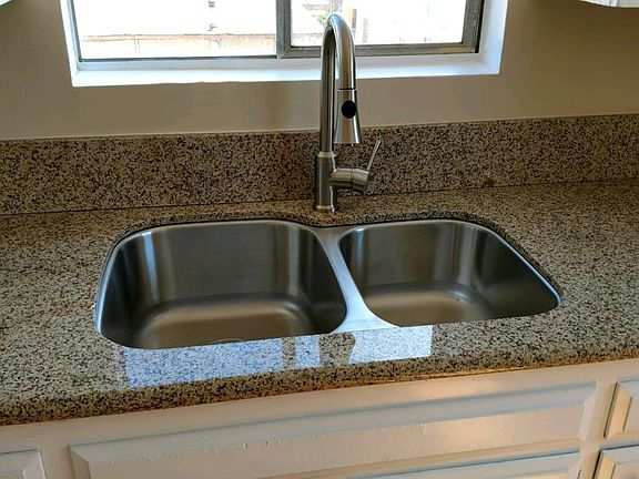 4th image of 3912 Drysdale Ave APT 4