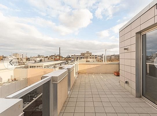 1st image of 250 Bedford Ave #504