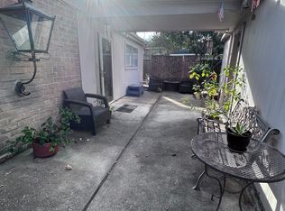 6880 Sharon, Beaumont, TX 77706