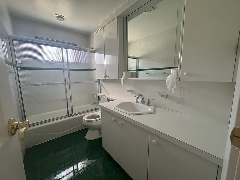 42 Amber St #2 — Photo 1