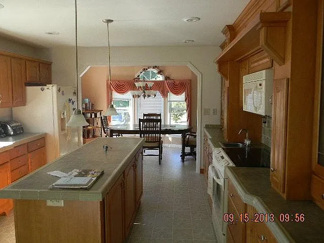 409 Brownsville Road — Photo 3