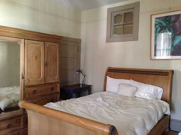 5 oversized bedrooms