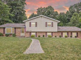 60175 Emerald Dr, South Bend, IN 46614