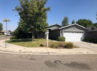 2017 Williams Ave, Clovis, CA 93611