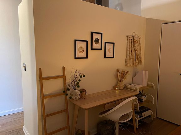 2nd image of 2333 W Saint Paul Ave APT 328