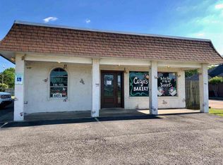 605 W Round Bunch Rd, Bridge City, TX 77611