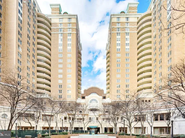 900 N Taylor St APT 1808, Arlington, VA 22203