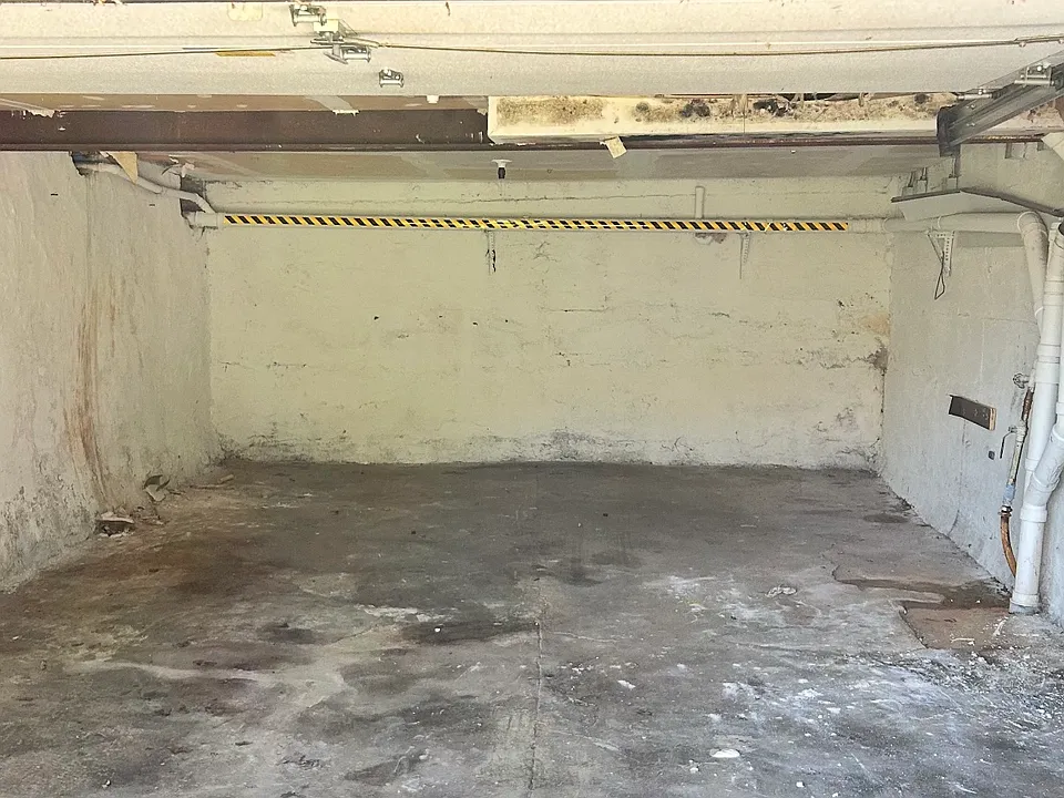 Building Photo 3