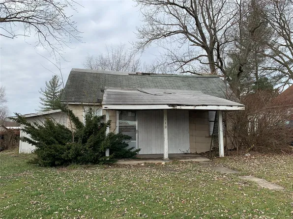 210 Carrie St, Hillsboro, IL 62049