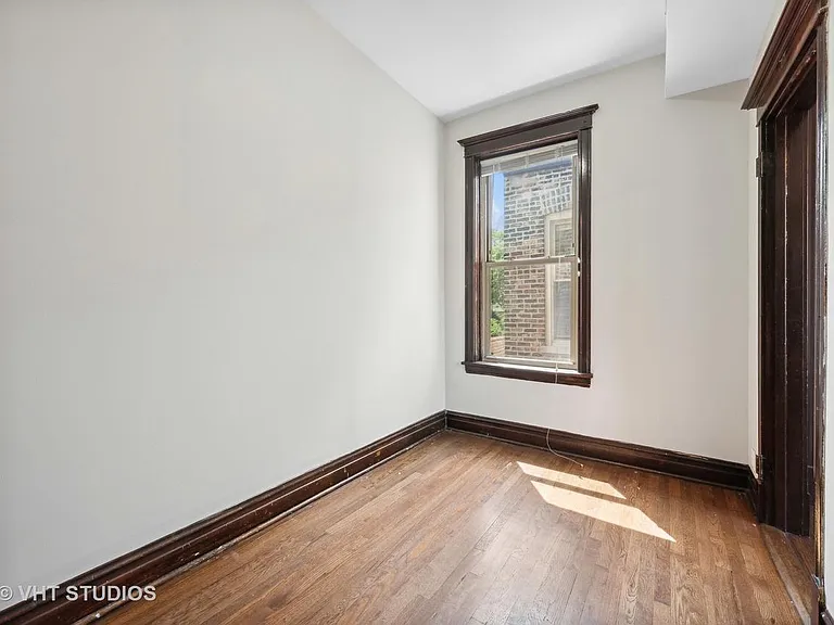 843 N Hoyne Ave #1F — Photo 8