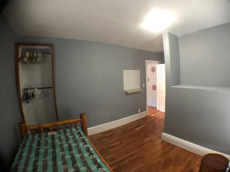 116 N Kinney Ave #1/2 — Photo 9