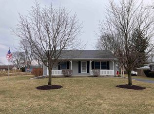 530 N County Line Rd, Markle, IN 46770