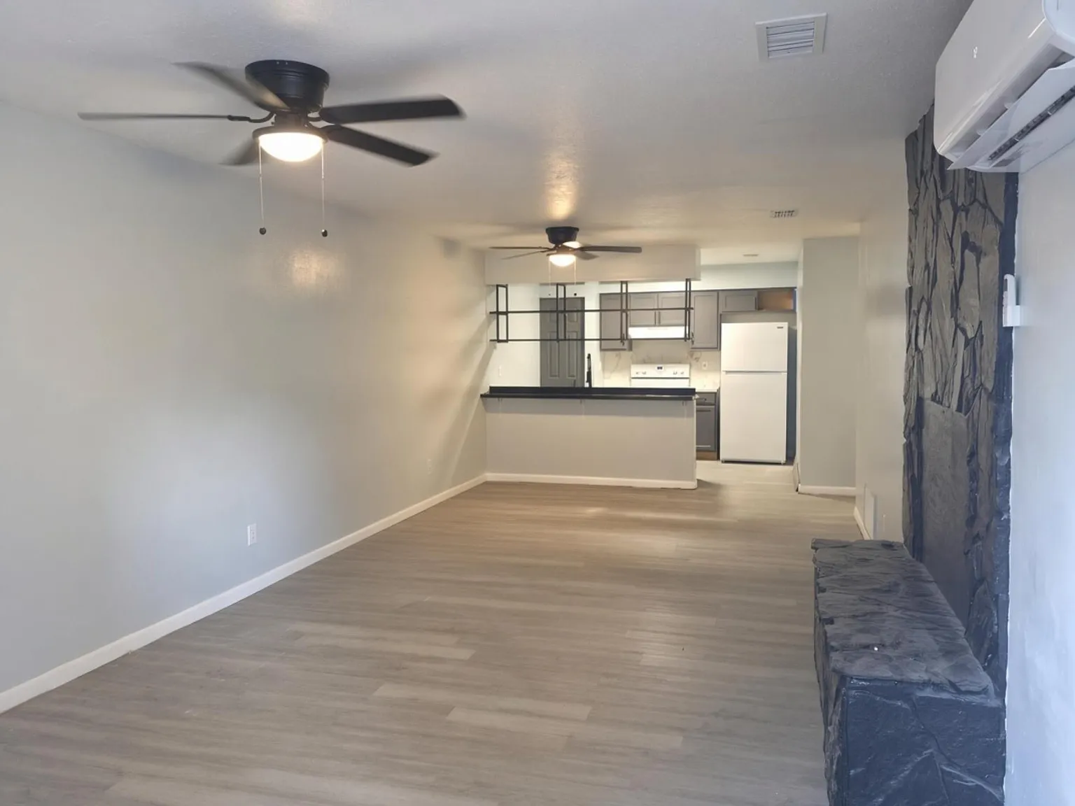 3 bed, $1,550 — Photo 3