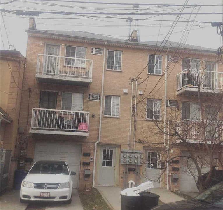 2nd image of 89-18 127th St