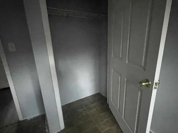 9 Vroom Street image 3 of 11