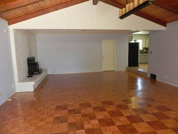 4th image of 1837 Laurinda Dr