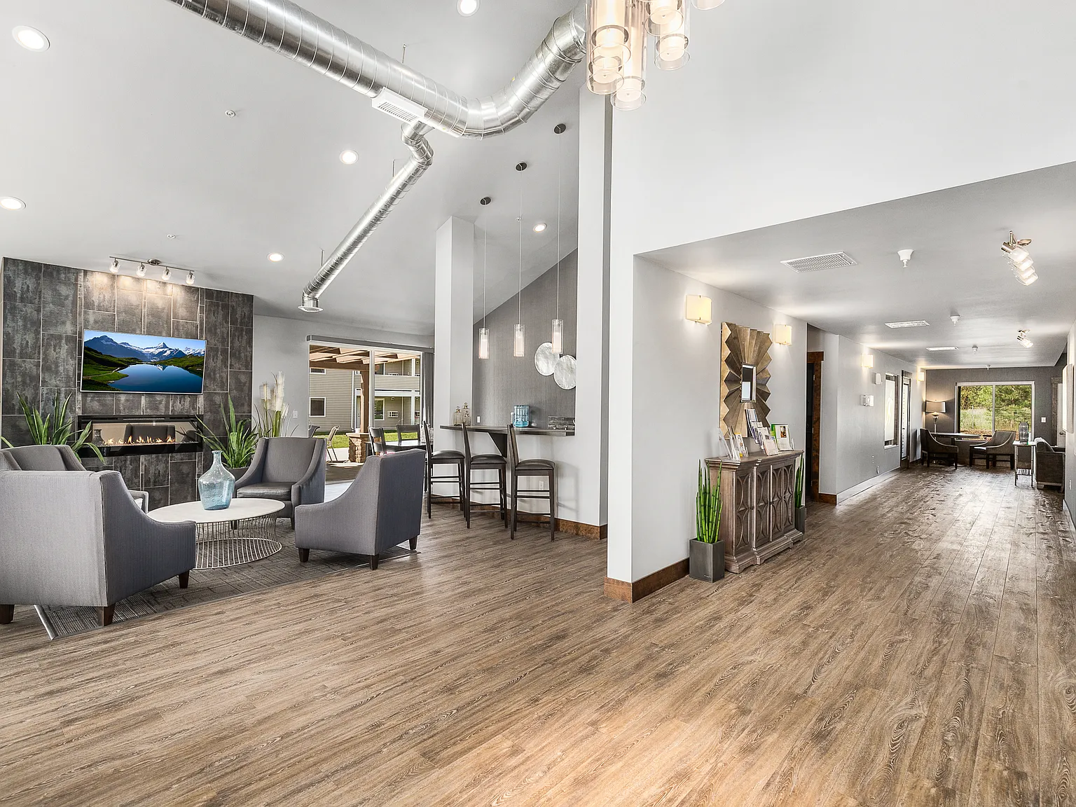 Blue Point Apartments — Photo 1