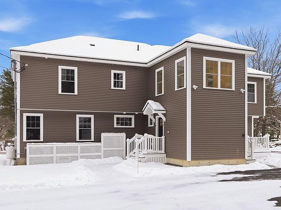 3rd image of 665 Wallis Road #2