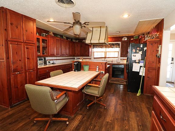 3rd image of 501 Boesen St