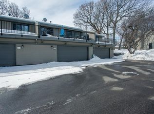 4403 Arden View Ct, Arden Hills, MN 55112