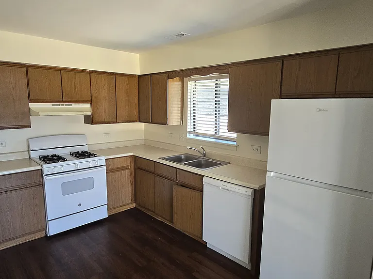 14808 Kenton Ave #3B — Photo 12
