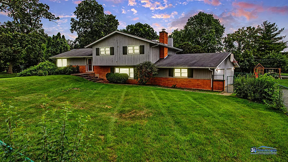28389 N Oak Knoll Rd photo 1