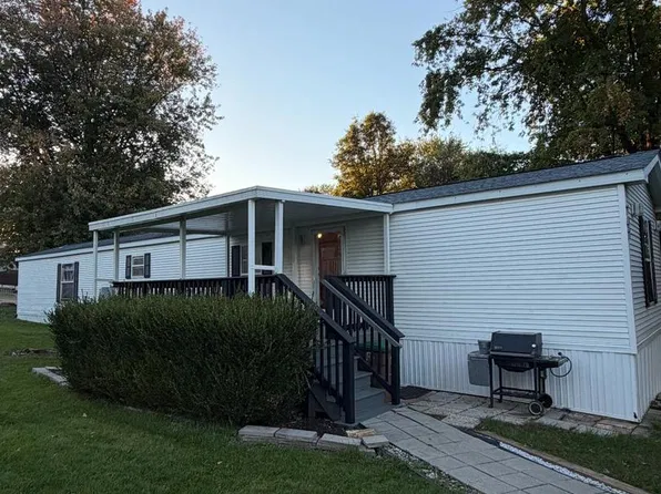 747 Willow Ln, Gap, PA 17527