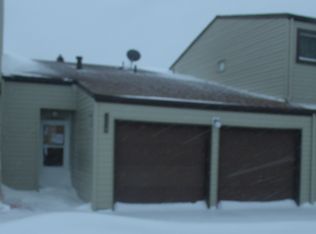 1034 E 9th St, Gillette, WY 82716