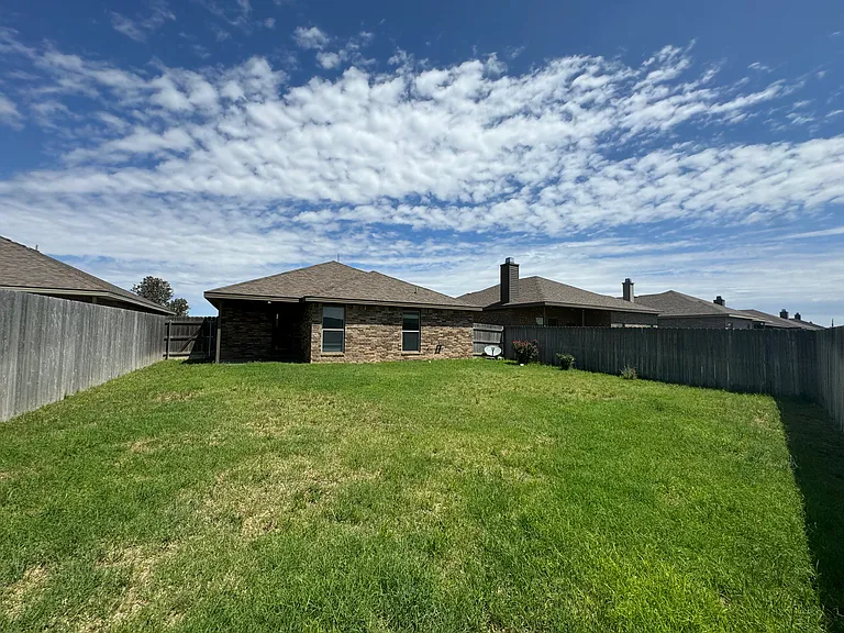 10113 Viola Ave — Photo 40